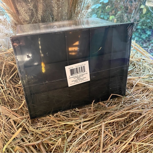 Quality Acrylic Display Case 5”x7”x5” For Mini Helmets And Other Collectables - Picture 5 of 7